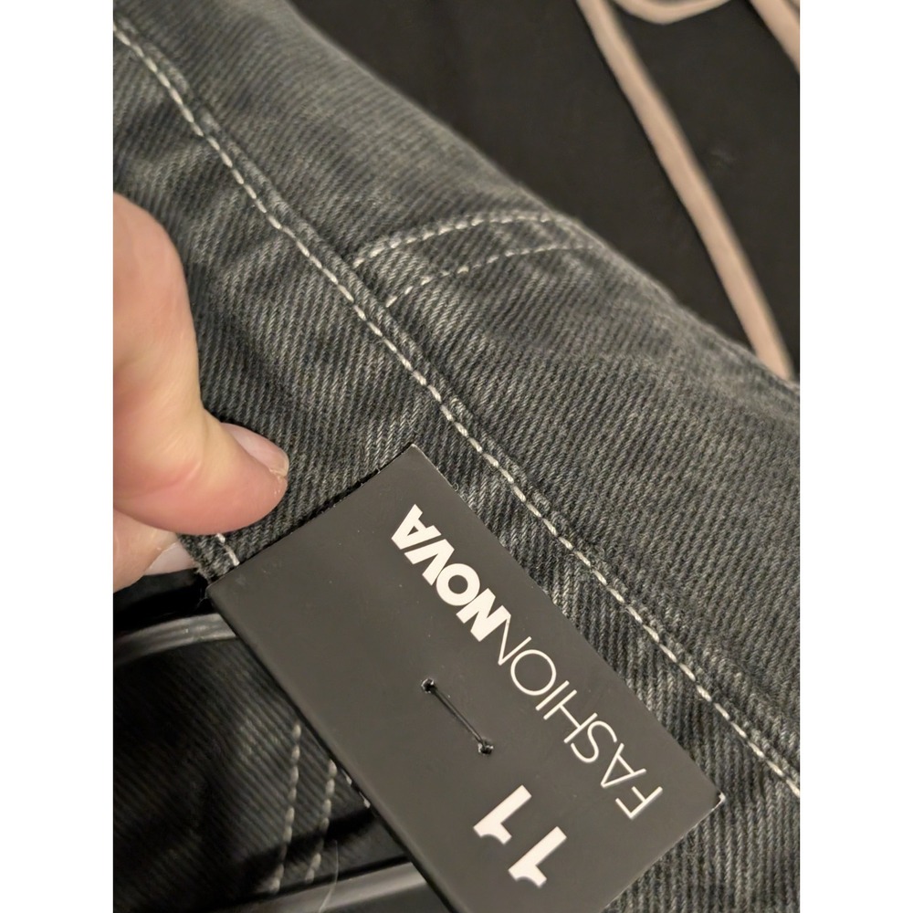 NWT Fashion Nova Cargo Jeans Women Black Wide Leg Goth Grunge Skate Y2K Size-11 - Picture 14 of 14